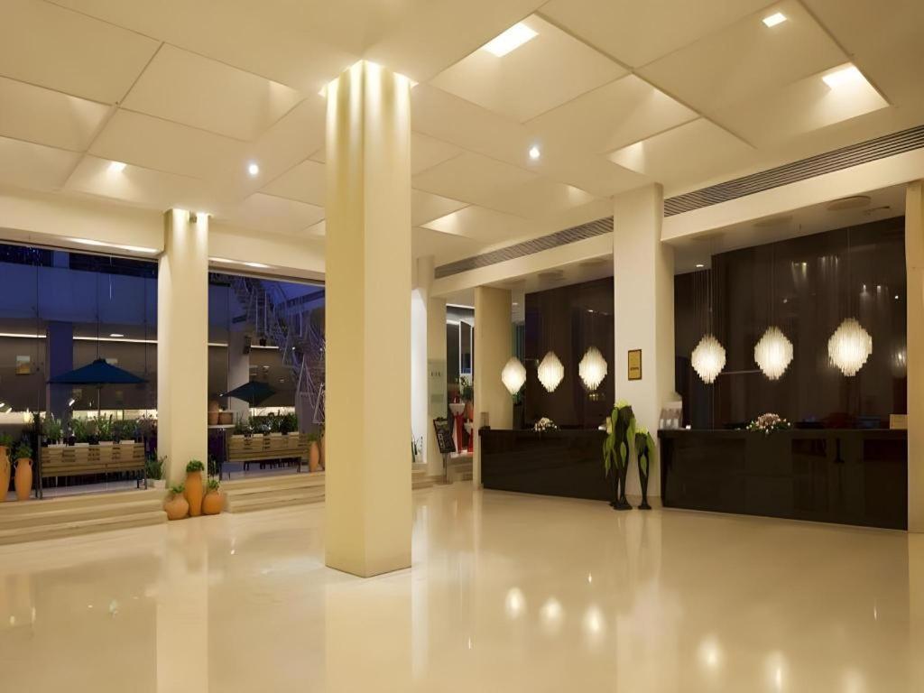 Catic Hotel--Adjacent Buliding 주하이 시 외부 사진